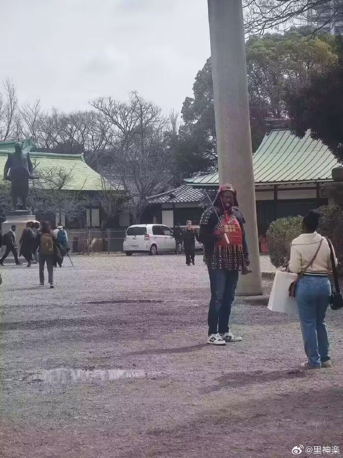 今日沙雕： 每天堅持去醫(yī)院給植物人澆水有一天給澆醒了算非法行醫(yī)嗎？宣傳圖14