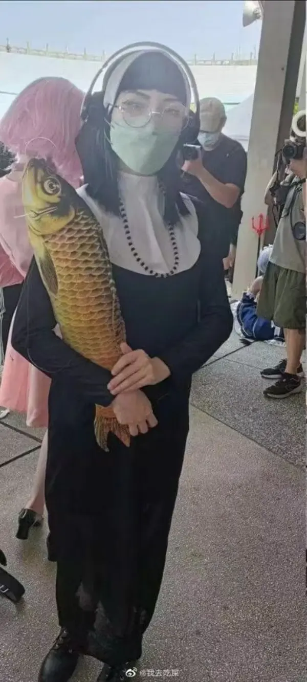 今日沙雕：既然焚燒垃圾站可以發(fā)電，為什么不用火葬場(chǎng)來發(fā)電呢？宣傳圖39
