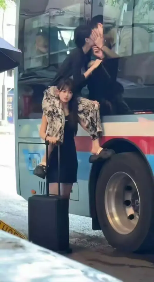 今日沙雕：妻子怪我天天拼夕夕加速助力,才懷上三個(gè)月就馬上要臨盆了宣傳圖91